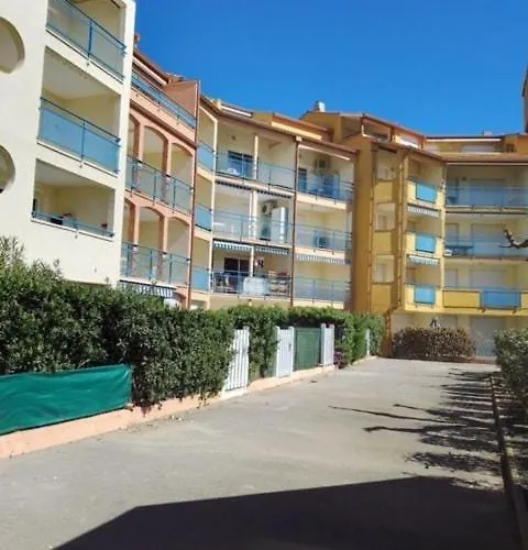 4 Personnes Avec Terrasse, Parking Et Piscine Collective - V0784 Apartamento *